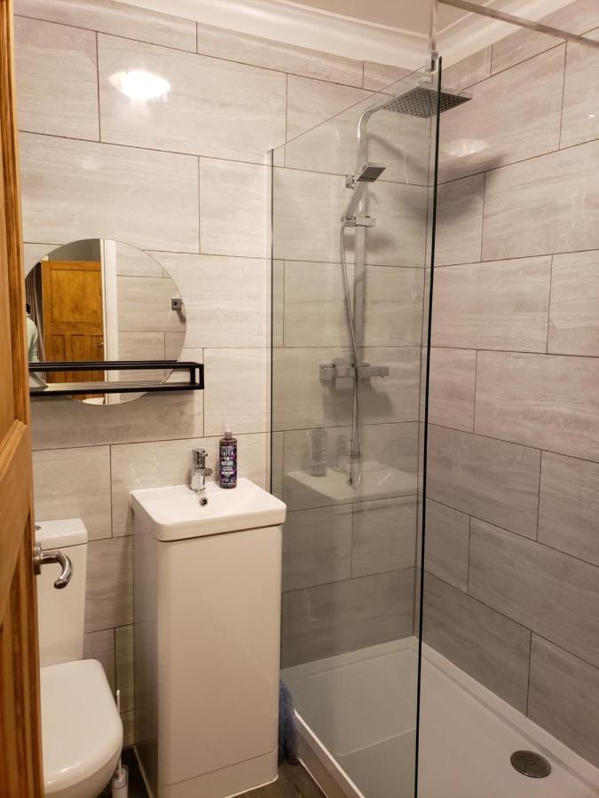 Luxury Self Catering With Cosy Cabin & Sauna In Colchester Exterior foto